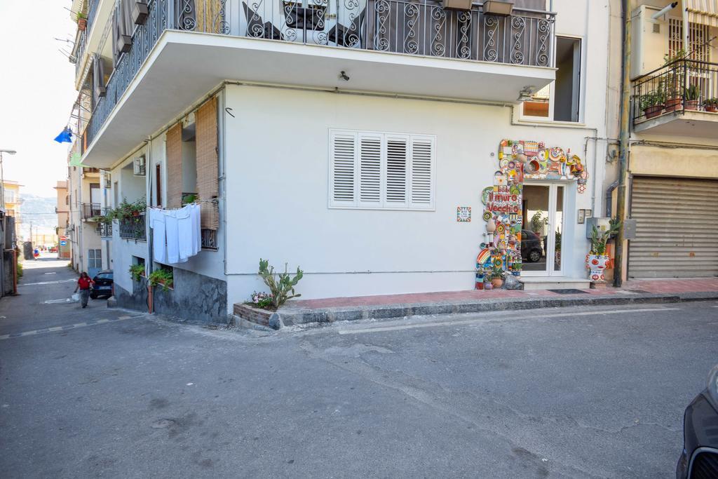 Il Muro Vecchio Studios Giardini Naxos Bagian luar foto